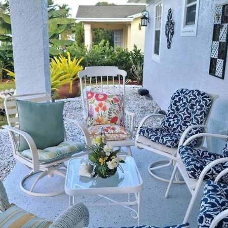 לייק וורת' Palm Springs 3-Bedroom 2-Bath 5 Miles To The Beach מראה חיצוני תמונה