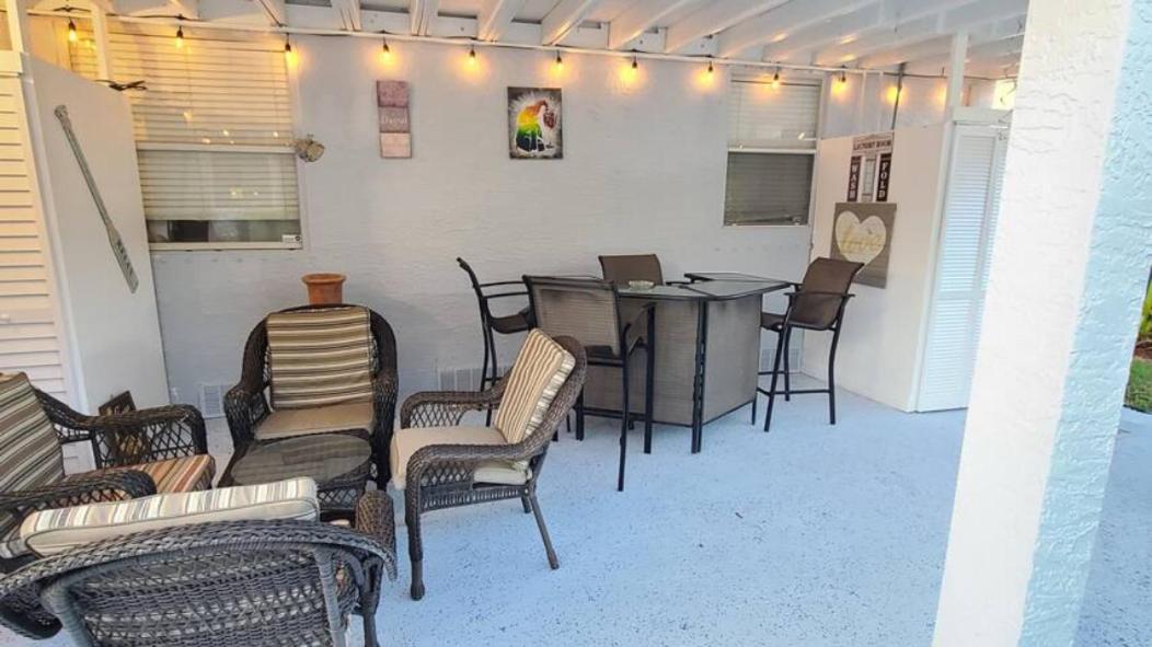 לייק וורת' Palm Springs 3-Bedroom 2-Bath 5 Miles To The Beach מראה חיצוני תמונה