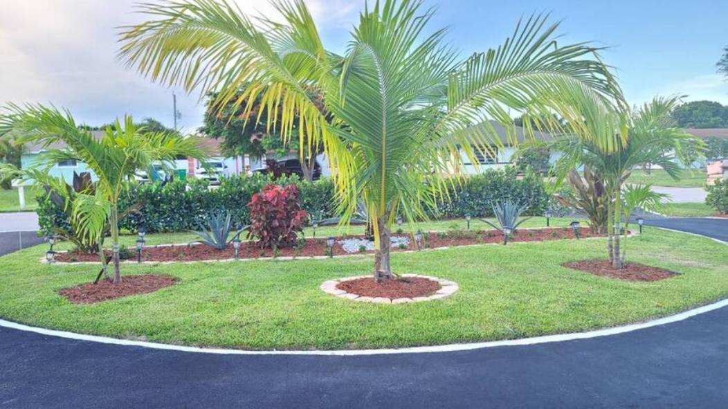 לייק וורת' Palm Springs 3-Bedroom 2-Bath 5 Miles To The Beach מראה חיצוני תמונה
