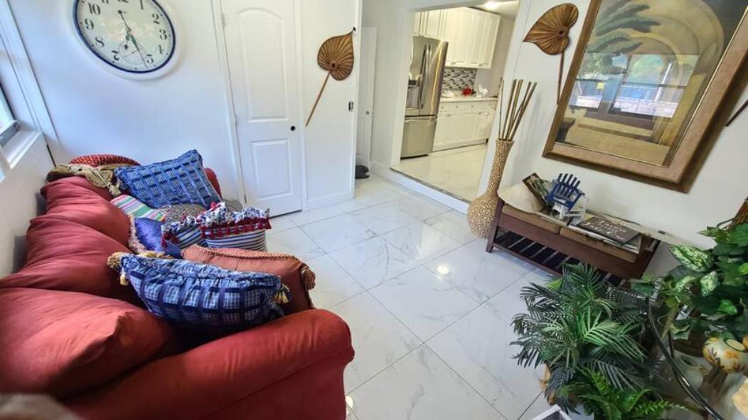 לייק וורת' Palm Springs 3-Bedroom 2-Bath 5 Miles To The Beach מראה חיצוני תמונה