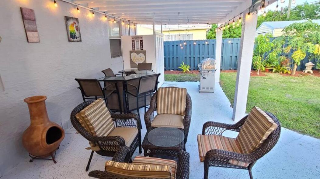 לייק וורת' Palm Springs 3-Bedroom 2-Bath 5 Miles To The Beach מראה חיצוני תמונה