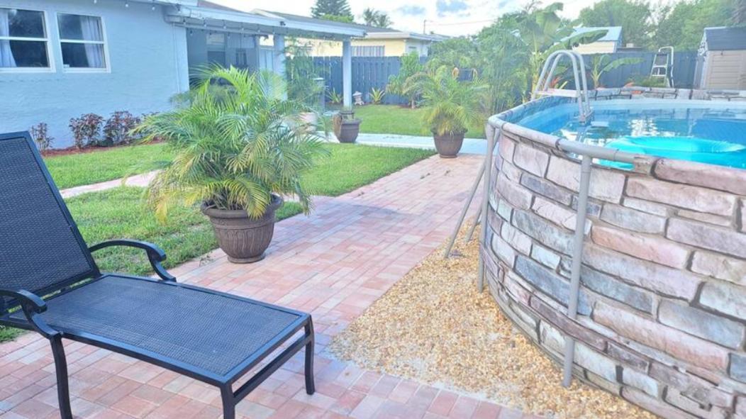 לייק וורת' Palm Springs 3-Bedroom 2-Bath 5 Miles To The Beach מראה חיצוני תמונה