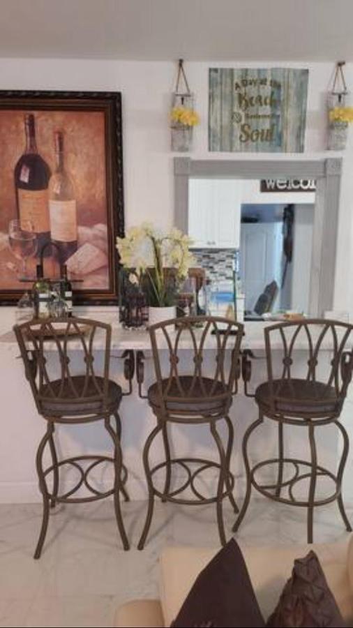 לייק וורת' Palm Springs 3-Bedroom 2-Bath 5 Miles To The Beach מראה חיצוני תמונה