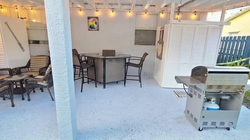 לייק וורת' Palm Springs 3-Bedroom 2-Bath 5 Miles To The Beach מראה חיצוני תמונה