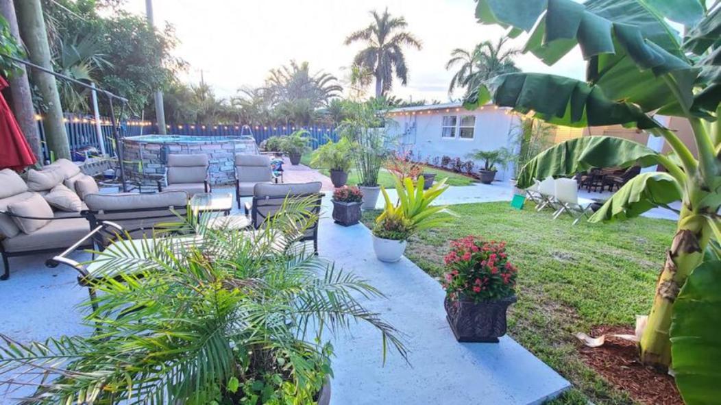 לייק וורת' Palm Springs 3-Bedroom 2-Bath 5 Miles To The Beach מראה חיצוני תמונה